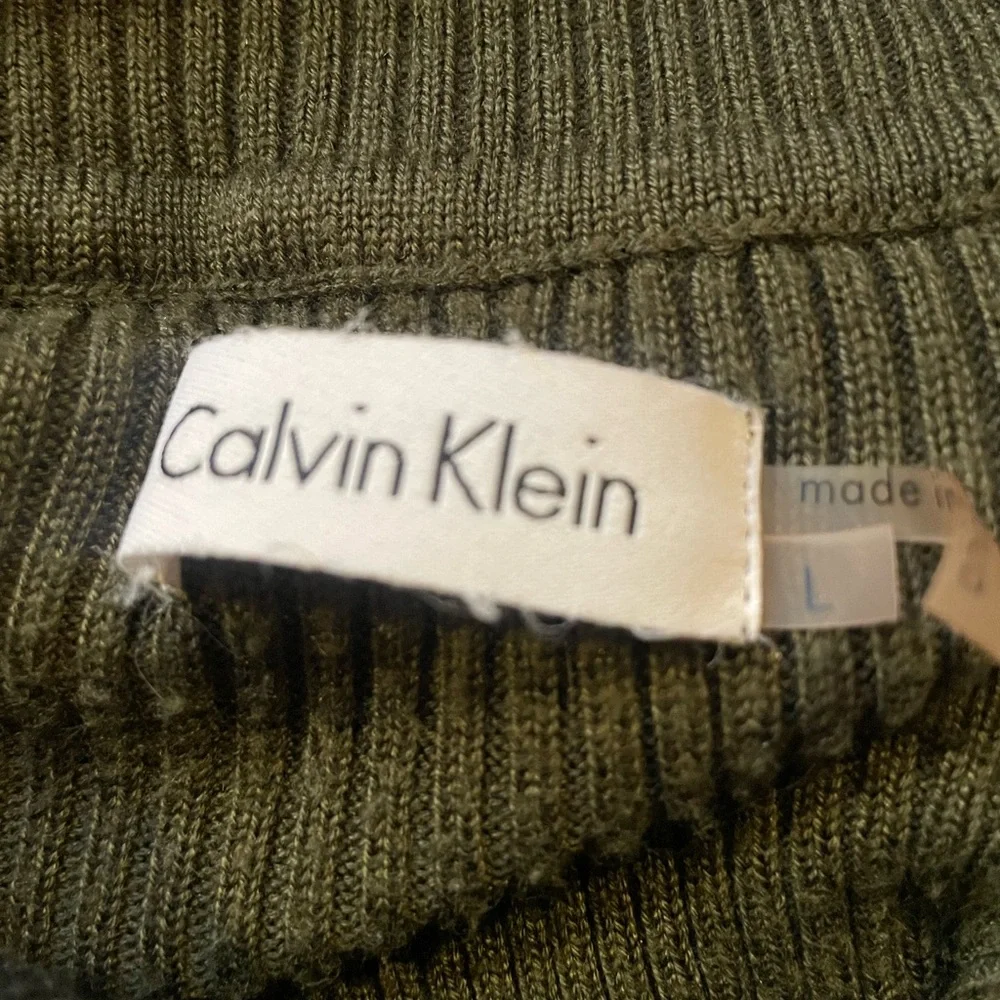 Calvin Klein Olive Green Turtleneck Sweater Dress in Women’s Large - Picture 9 of 9